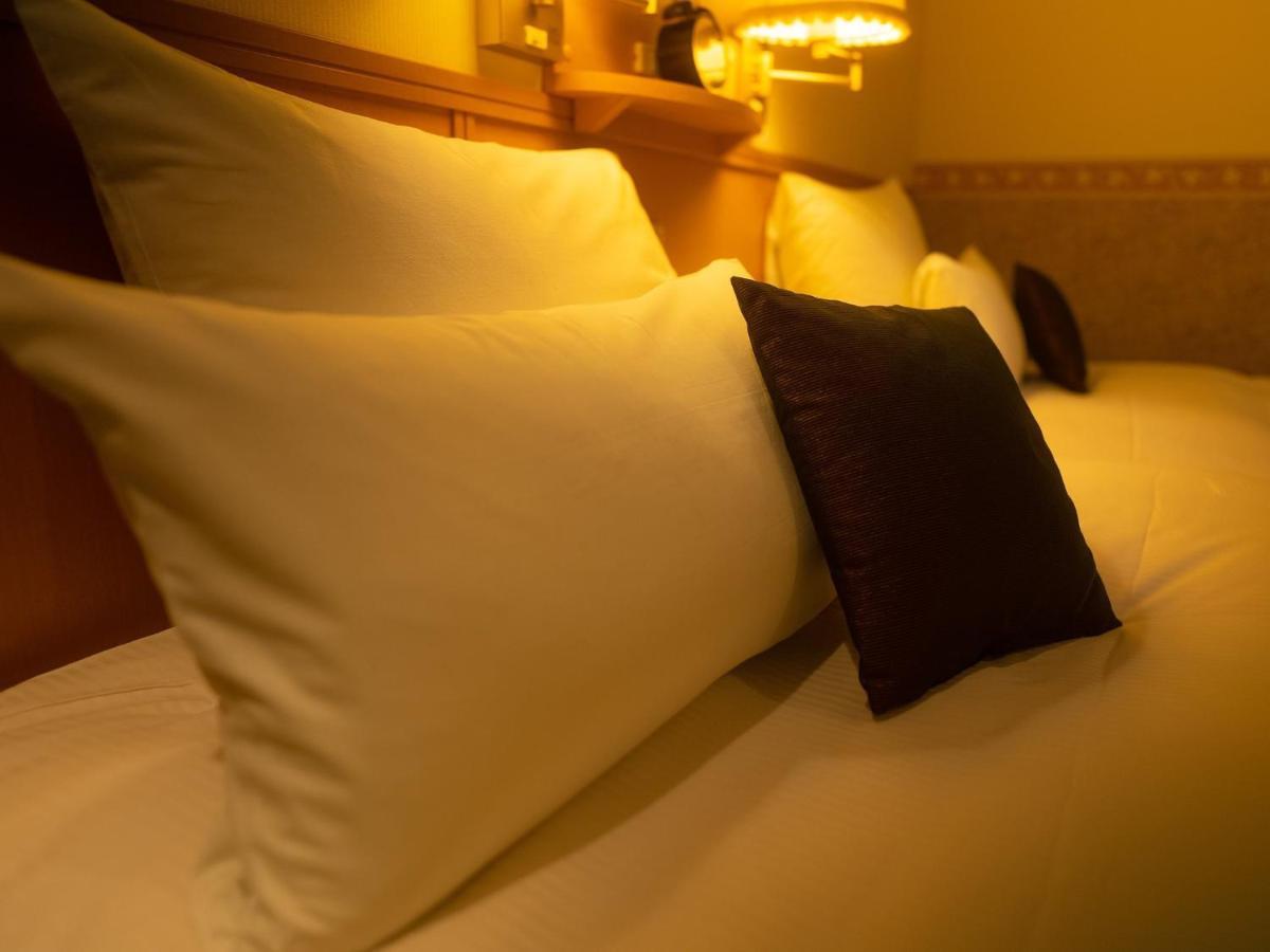 Chres Hotel Kochi  Bagian luar foto