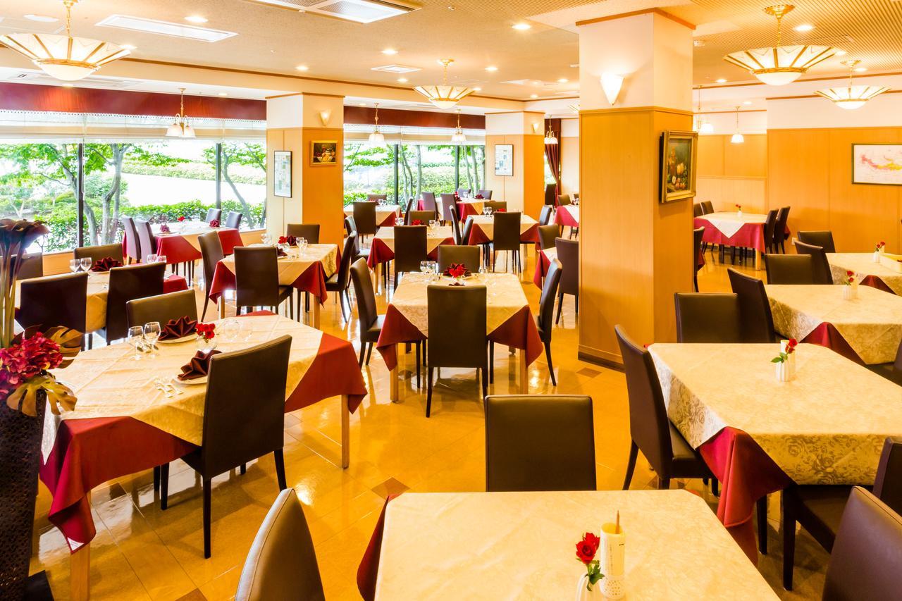 Chres Hotel Kochi  Bagian luar foto