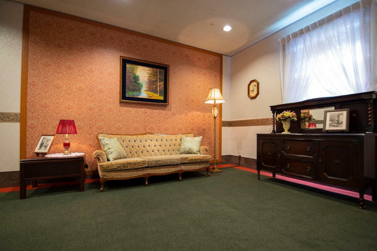 Chres Hotel Kochi  Bagian luar foto
